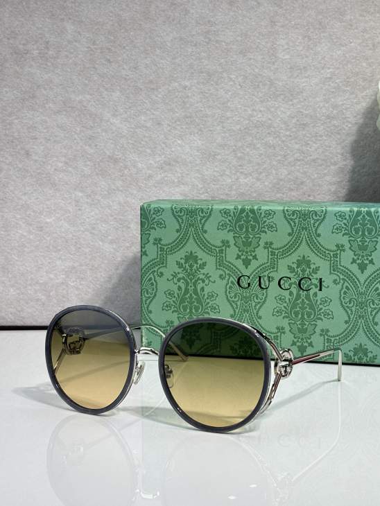 Picture of Gucci Sunglasses _SKUfw79759898fw